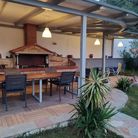 Villa Remetzo Skala Potamia  Buitenkant foto