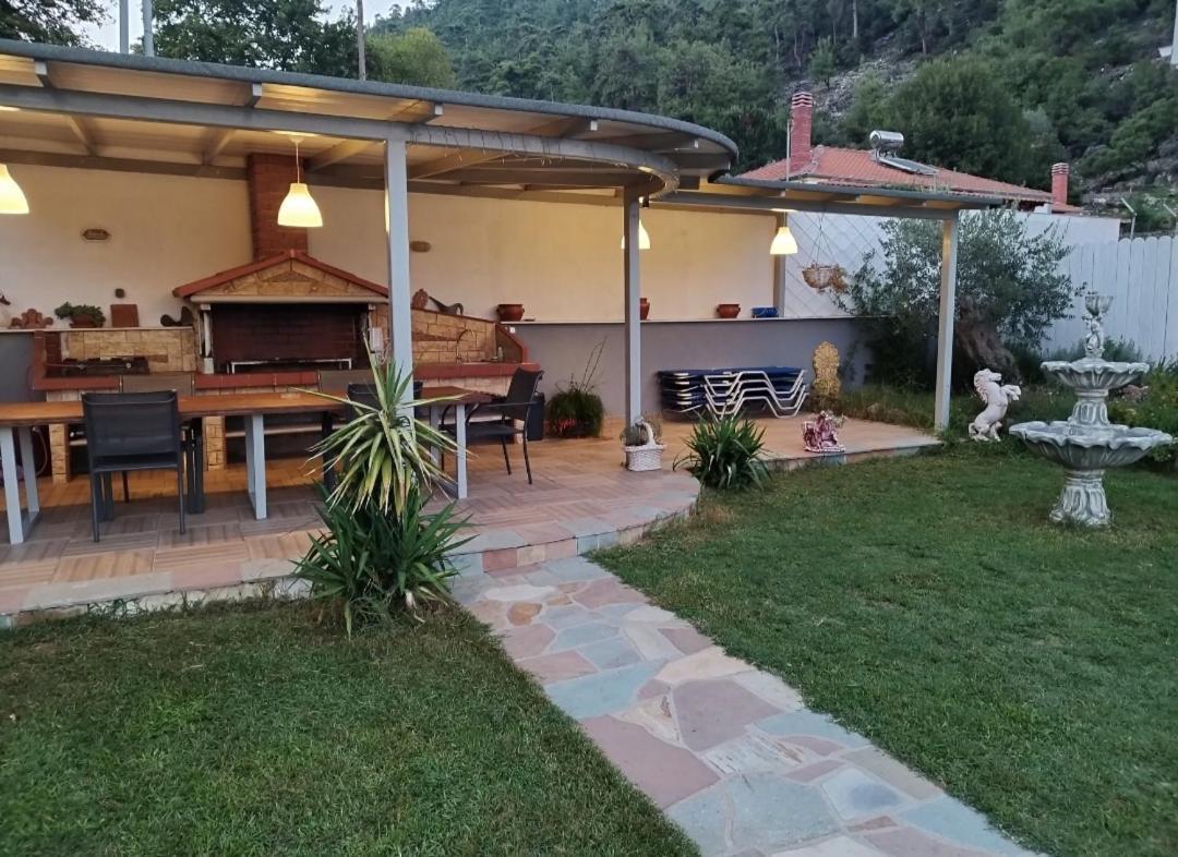 Villa Remetzo Skala Potamia  Buitenkant foto