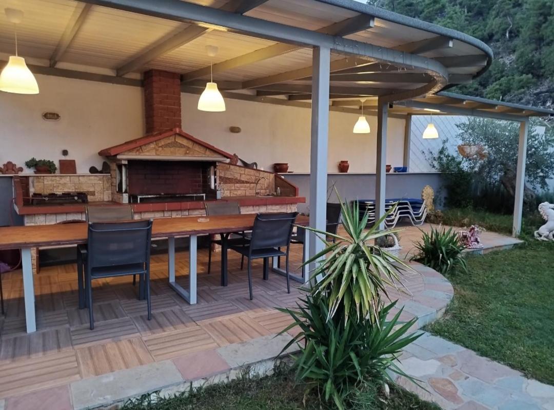 Villa Remetzo Skala Potamia  Buitenkant foto